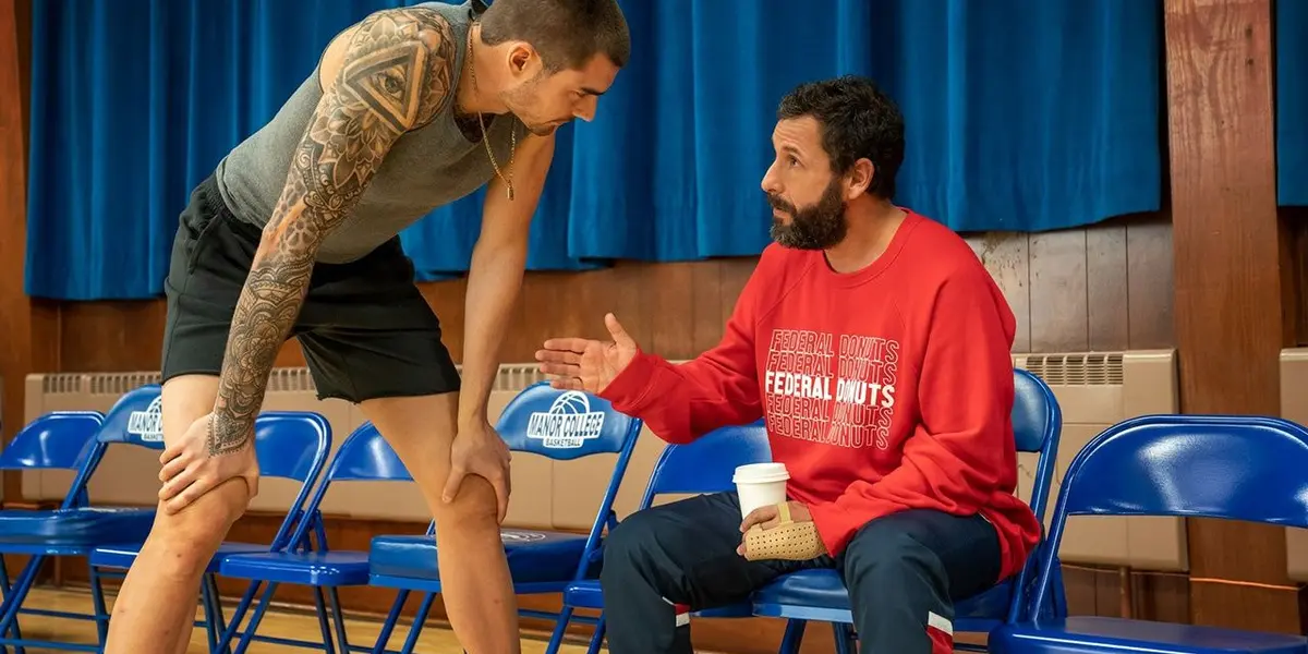 Desde ayer 8 de junio se encuentra disponible en Netflix esta declaración de amor al baloncesto dirigida por Jeremiah Zagar.