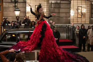 Dinsey escogió algunas organizaciones para ayudar con los vestuarios, entre ellas una mexicana.