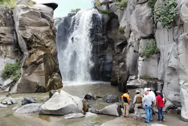 Diputados del Congreso de Jalisco, particularmente de las bancadas de Movimiento Ciudadano y el Partido Verde, presentaron una denuncia contra quien resulte responsable por el derrame de combustible