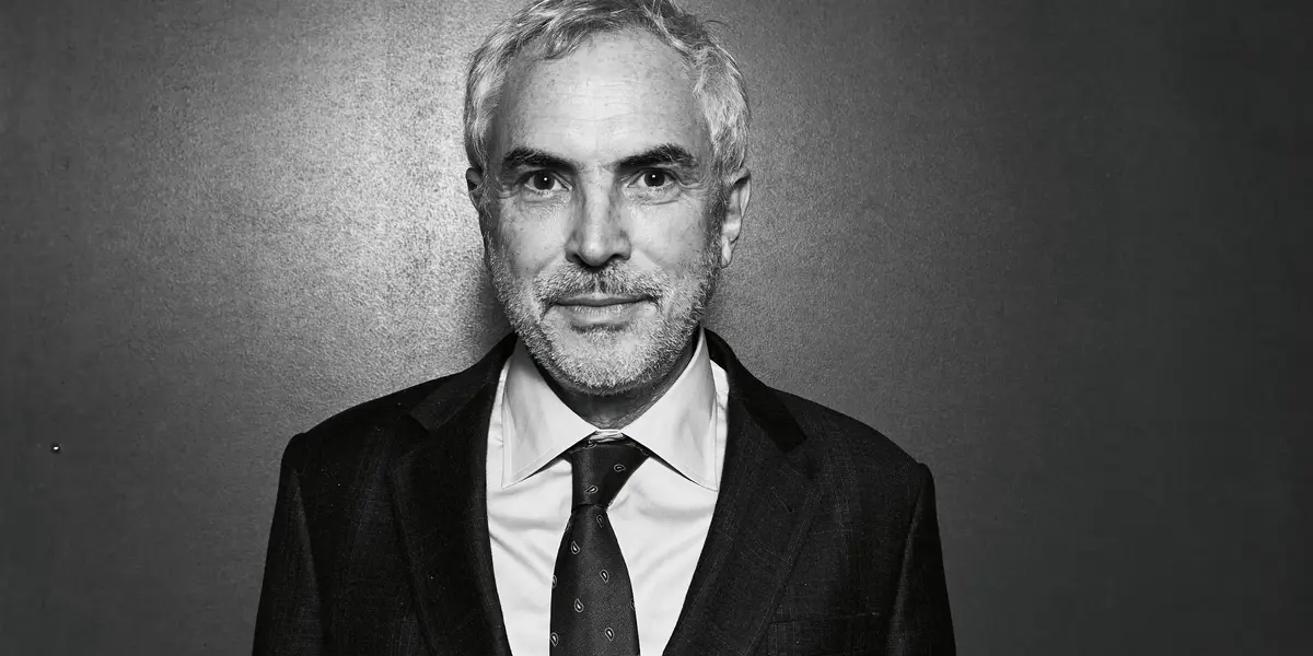 Disclaimer es el título de la serie que Alfonso Cuarón prepara para Apple TV Plus. El ganador del Oscar por Roma y Gravity capitaneará la adaptación de la novela homónima de Renée Knight que estará protagonizada por Cate Blanchett y Kevin Kline.