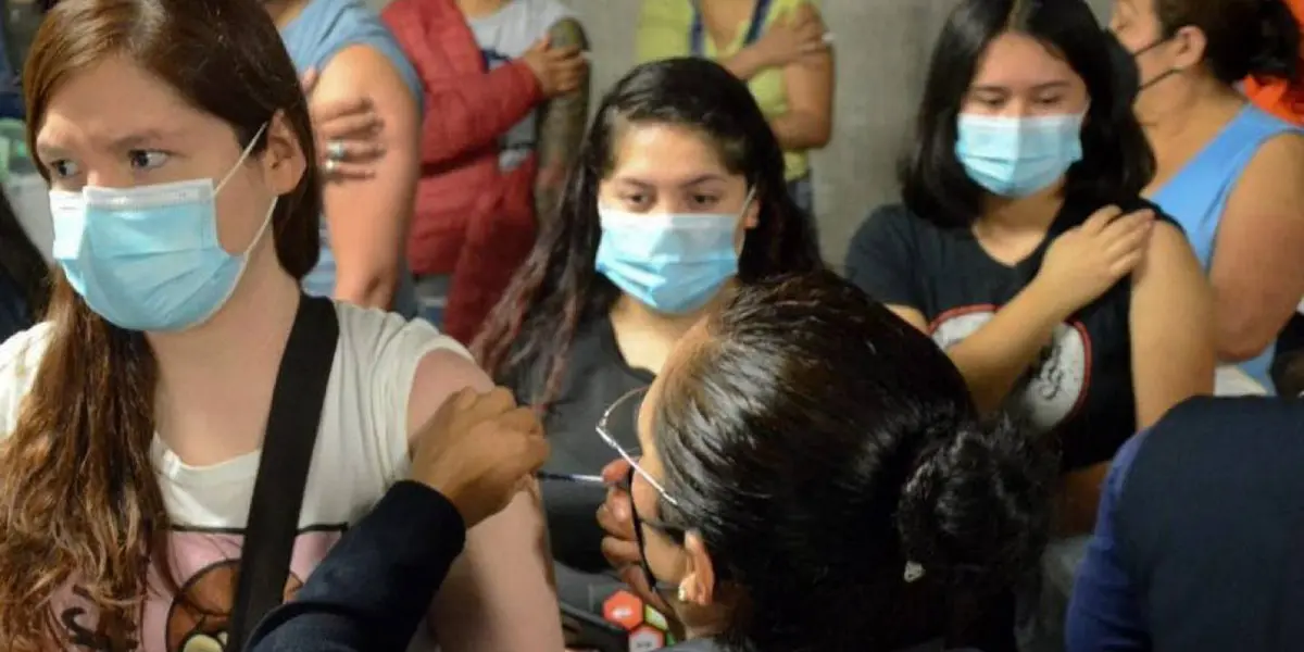 Eduardo Clark, informó -en conferencia de prensa- que se tomó la decisión ‘para darle un poco de descanso en el fin de semana largo al equipo de Salud’.