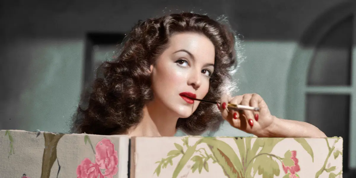 Eiza González producirá una película en donde se convertirá en María Félix.