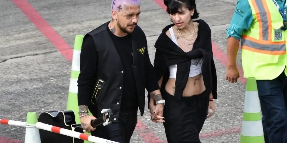 El artista fue captado por los paparazzis, en las imágenes Nodal fue visto dándose un beso con una cantante argentina llamada Cazzu mientras disfrutaban de un helado.