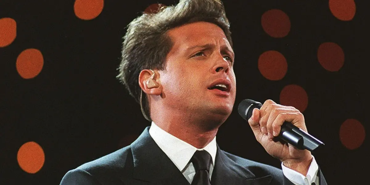 El cantante habría firmado un contrato con su disquera para lanzar un nuevo material que debe entregar o sino puede tener problemas legales.