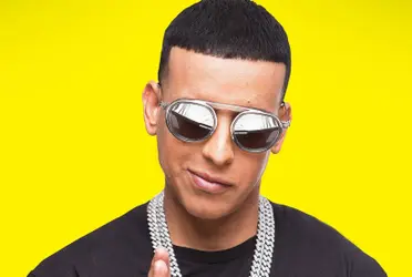 El cantante puertoriqueño rompió récords en Spotify con tres canciones y ya alcanzó las mil millones de reproducciones. 