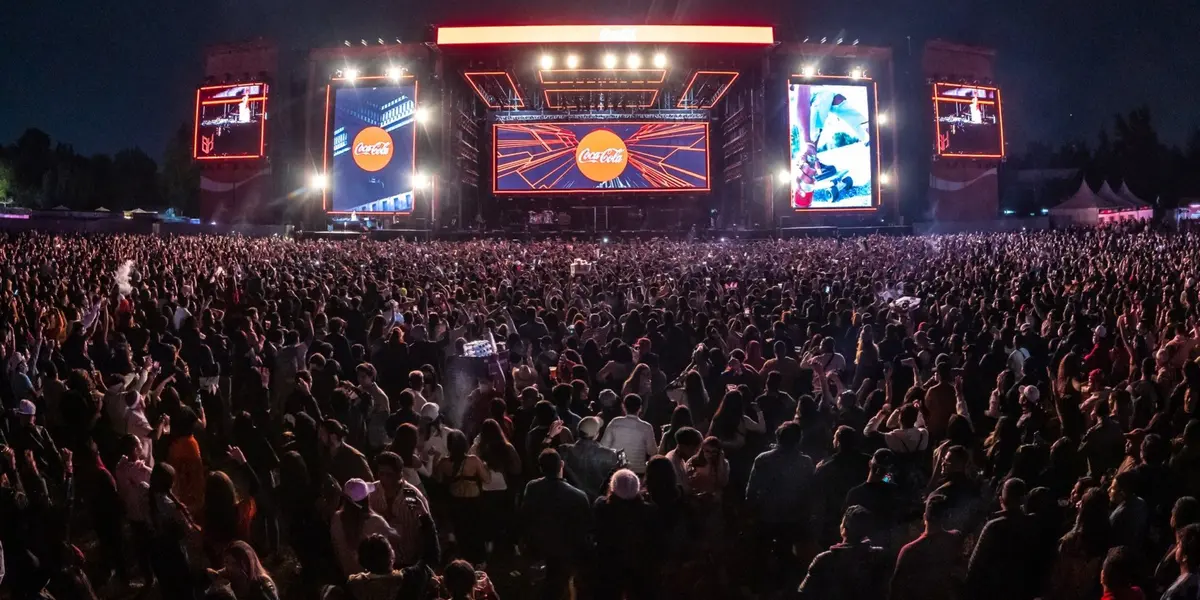 El cartel del Flow Fest 2022, destaca a J Balvin, Don Omar, Anuel AA, Nicky Jam, Arcángel, Myke Towers, entre muchos más.