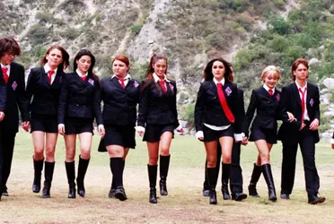 El colegio al que todos los jóvenes de los 2000 querían asistir existe en la vida real, sólo que no es precisamente una escuela.