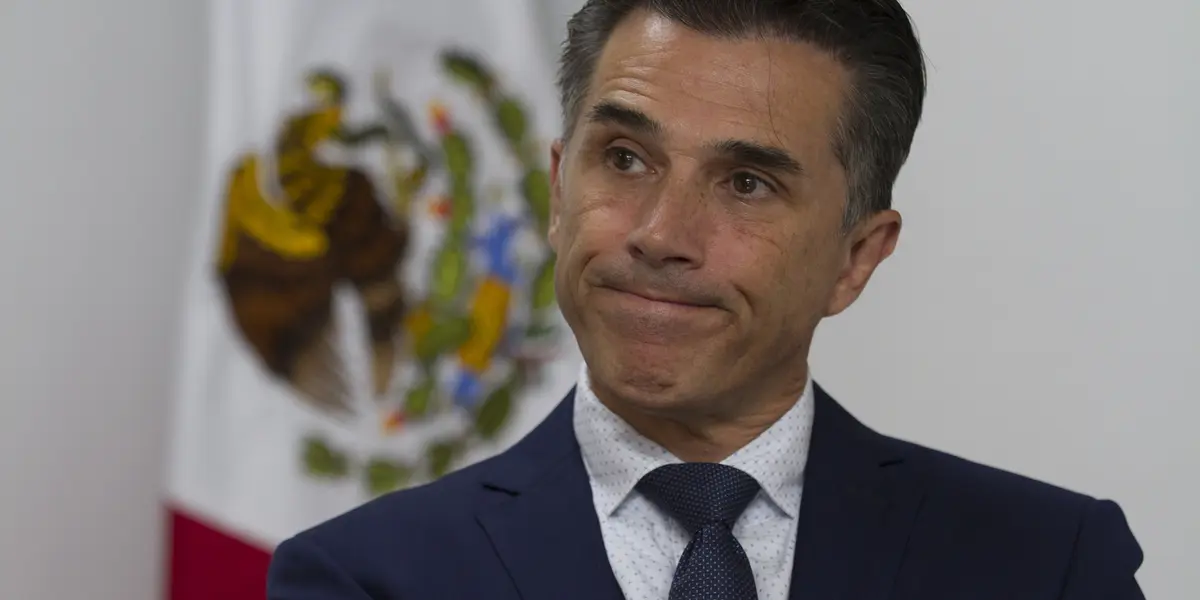 El diputado podría recibir una demanda por corrupción y tráfico de influencias.