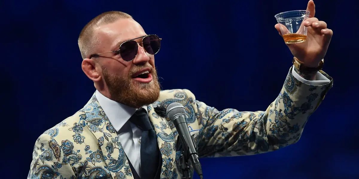 El famoso boxeador tiene un nuevo juguete, un súper yate Lambotghini. Esto fue lo que le costó.