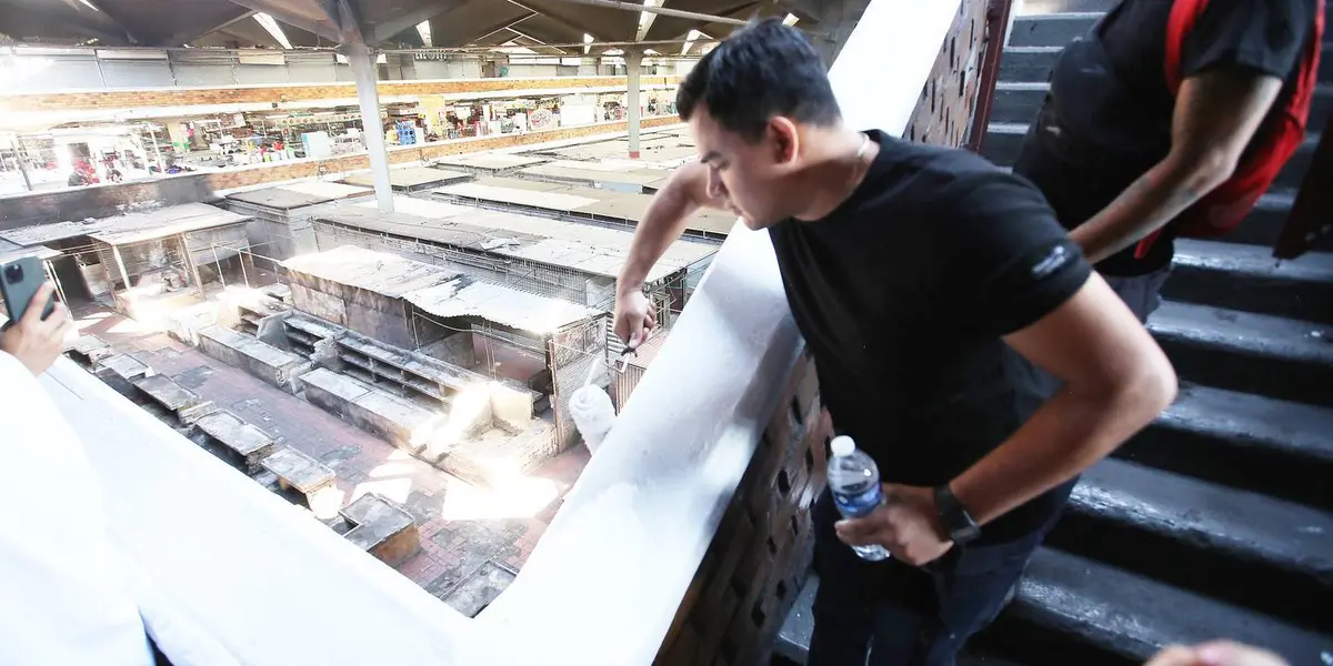 El mercado también conocido como San Juan de Dios estuvo cerrado desde del jueves pasado debido al incendio que se suscitó en estas instalaciones.