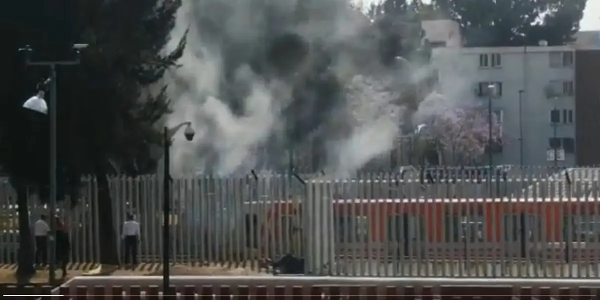 El Metro de Ciudad de México aclaró que el incendio que se registró a la altura de la interestación Morelos-Candelaria de la Línea 4.