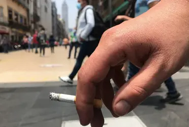 Está es la multa por fumar en espacios libres de humo de cigarro en centro histórico de la CDMX