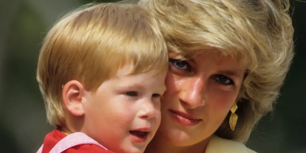 El Príncipe Harry pudo tener una infancia como todo niño normal pese a pertenecer a la realeza gracias a su madre