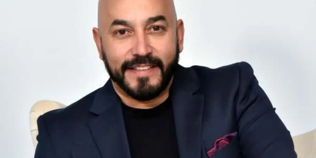 El Toro del corrido y su fanatismo por los autos de lujo en la que gasta su fortuna