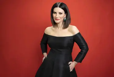 En base a una idea original de la propia cantante, "Laura Pausini - Un placer conocerte" narra la historia personal y la trayectoria de una artista que ha vendido más de 70 millones de discos en todo el mundo.
