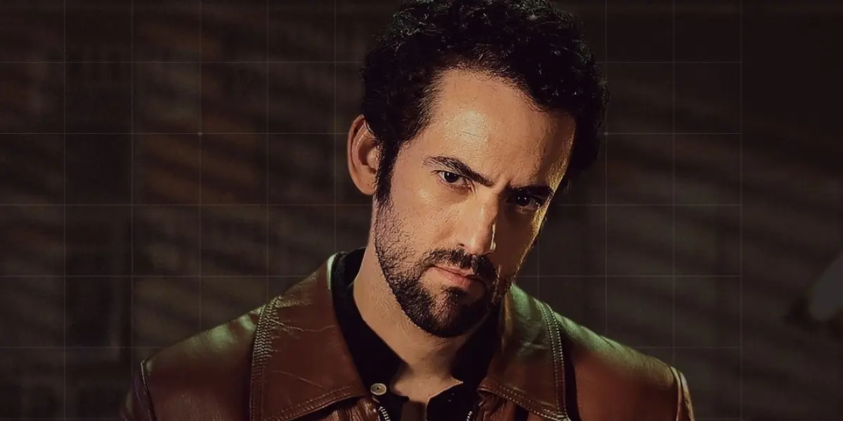 En Belascoarán, veremos en acción a este detective independiente que se dio a conocer entre sus clientes por inmiscuirse en casos muy escandalosos de la Ciudad de México.