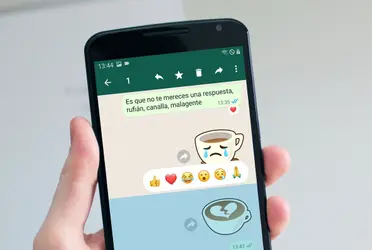 En el caso particular de las reacciones en WhatsApp estaban limitadas a un total de seis emojis, sin opción para agregar nuevos. Al menos lo era, hasta ahora. Mark Zuckerberg, CEO de Meta, ha anunciado que ahora es posible elegir cualquier emoji para enviar una reacción.