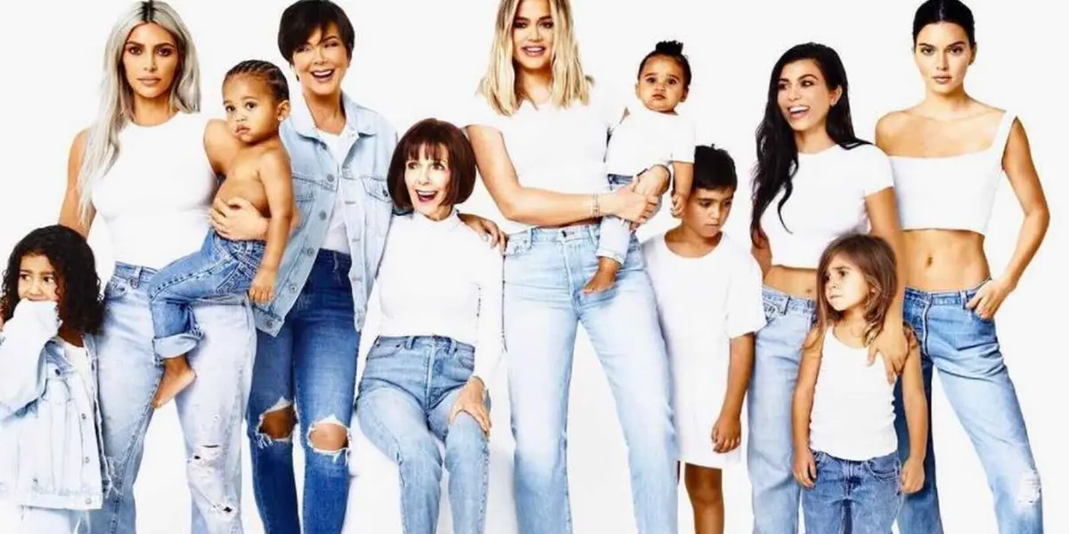 En ese contexto la familia ha logrado hacer más millones debido al lanzamiento de sus propias marcas, entre ellas: línea de maquillaje.