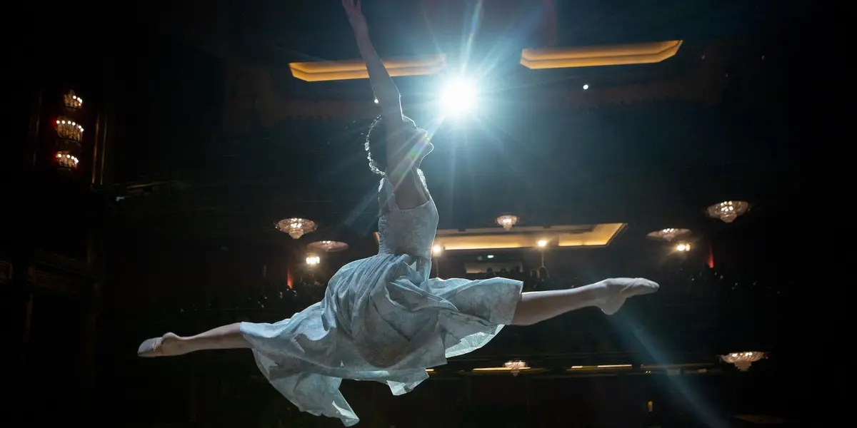 Está dirigida por Jota Linares y protagonizada por María Pedraza y Paula Losada. Se lanzó en marzo de 2022 en el Festival de cine de Málaga y su estreno mundial en la plataforma fue el pasado 8 de abril.