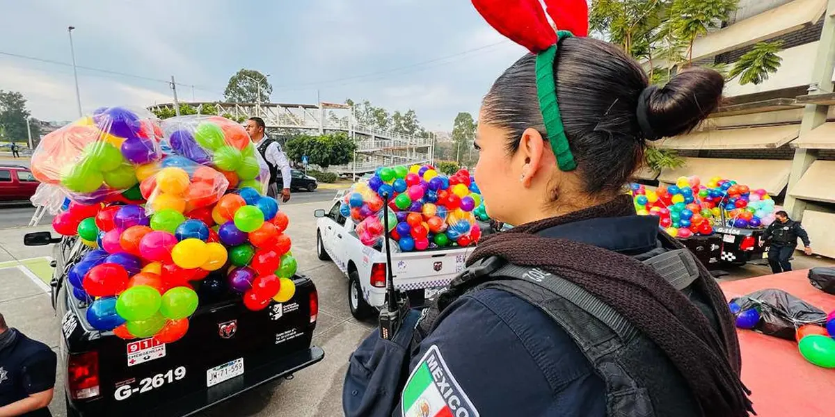 Esta edición se realizó en la unidad deportiva López Portillo, a donde Santa Claus llegó a bordo del helicóptero Zeus de la policía tapatía.