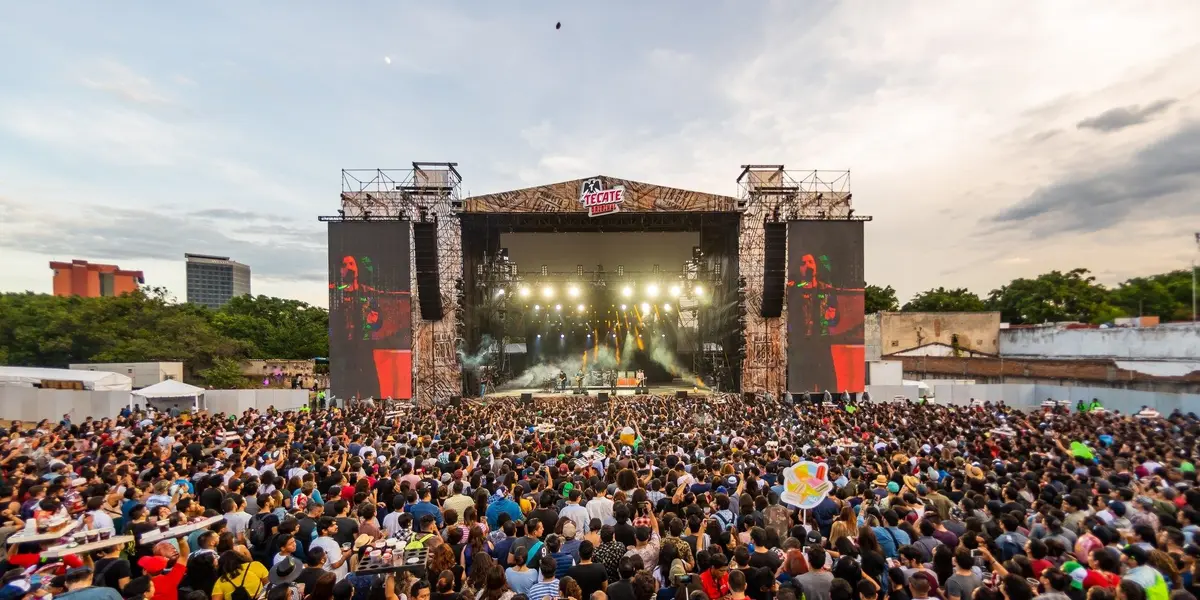 Este 2022, el Tecate Emblema pone en el escenario a Travis, Jack White, Moderatto, Carla Morrison, Caifanes y varios artistas más.