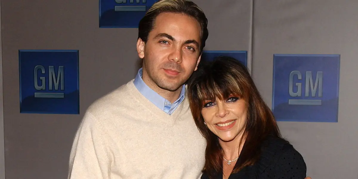 Iván Valdés se habría acercado a Verónica Castro y su hijo para contar con los recursos financieros y apoyarlo en la producción de la bioserie de su abuelo.