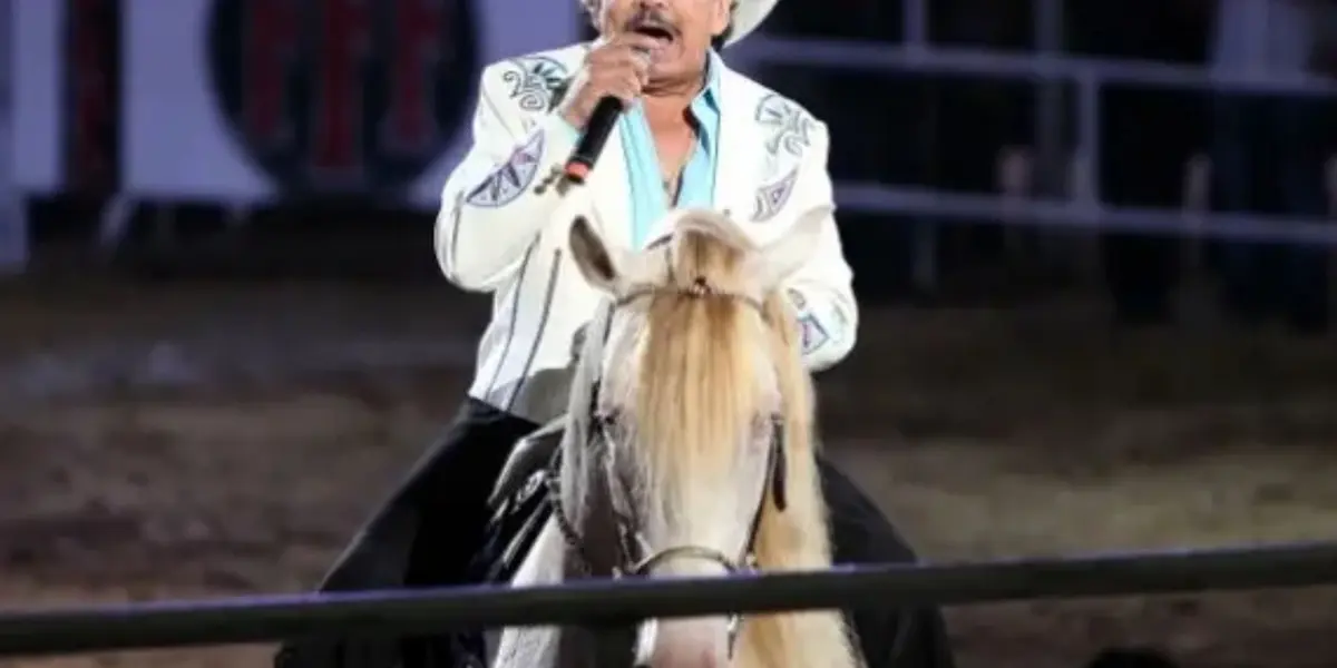 Joan Sebastian reveló su secreto para poder cantar arriba de un caballo