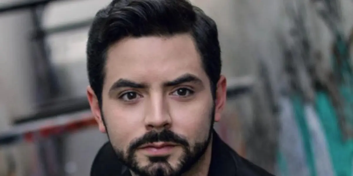 José Eduardo Derbez, hijo de Eugenio Derbez y Victoria Ruffo presume lujoso departamento