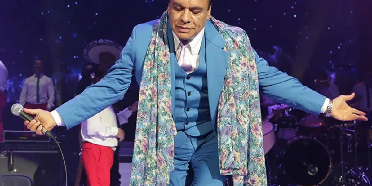 Juan Gabriel siempre se ha mantenido alejado de las redes sociales por este motivo