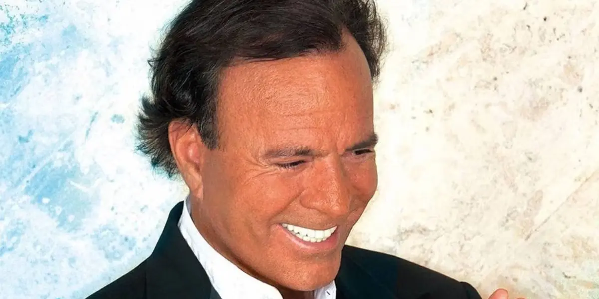 Julio Iglesias se preparaba de una forma totalmente extraña para sus shows