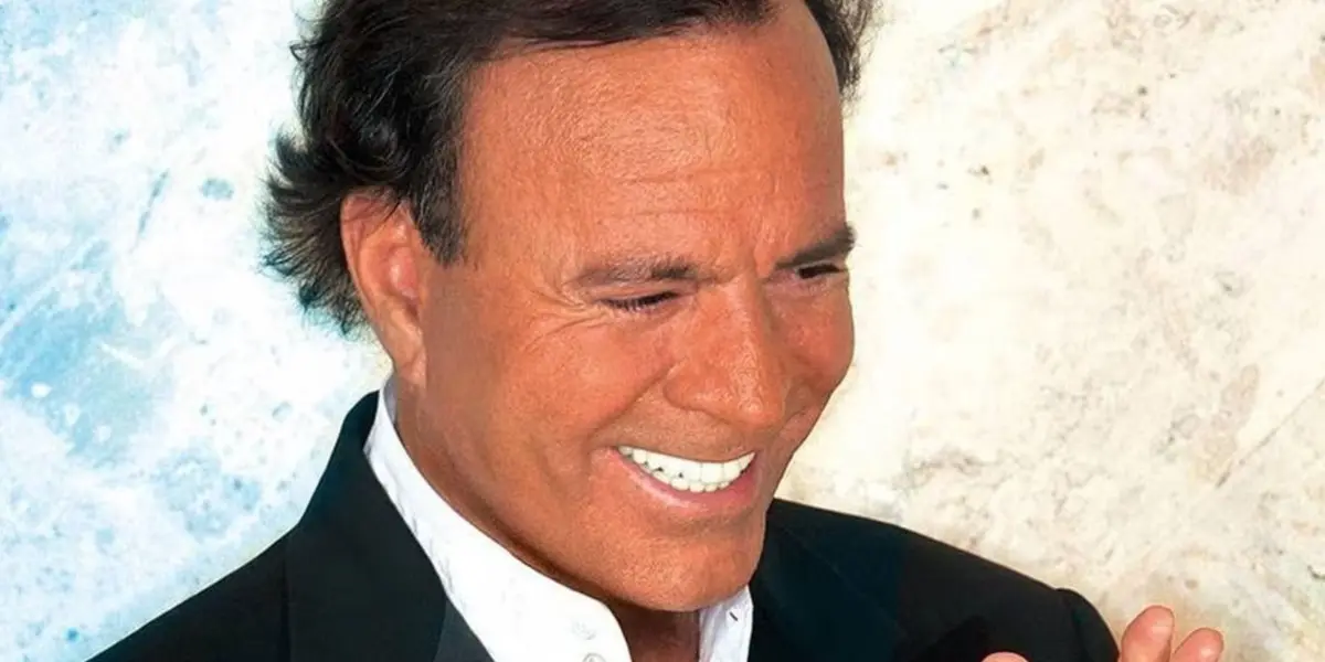 Julio Iglesias tenía una peculiar forma de conseguir citas y mujeres en el lugar al que se presentaba