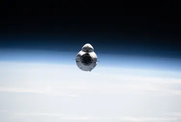 La cápsula Dragon de Spacex logra acoplarse  con éxito a la Estación Espacial Internacional