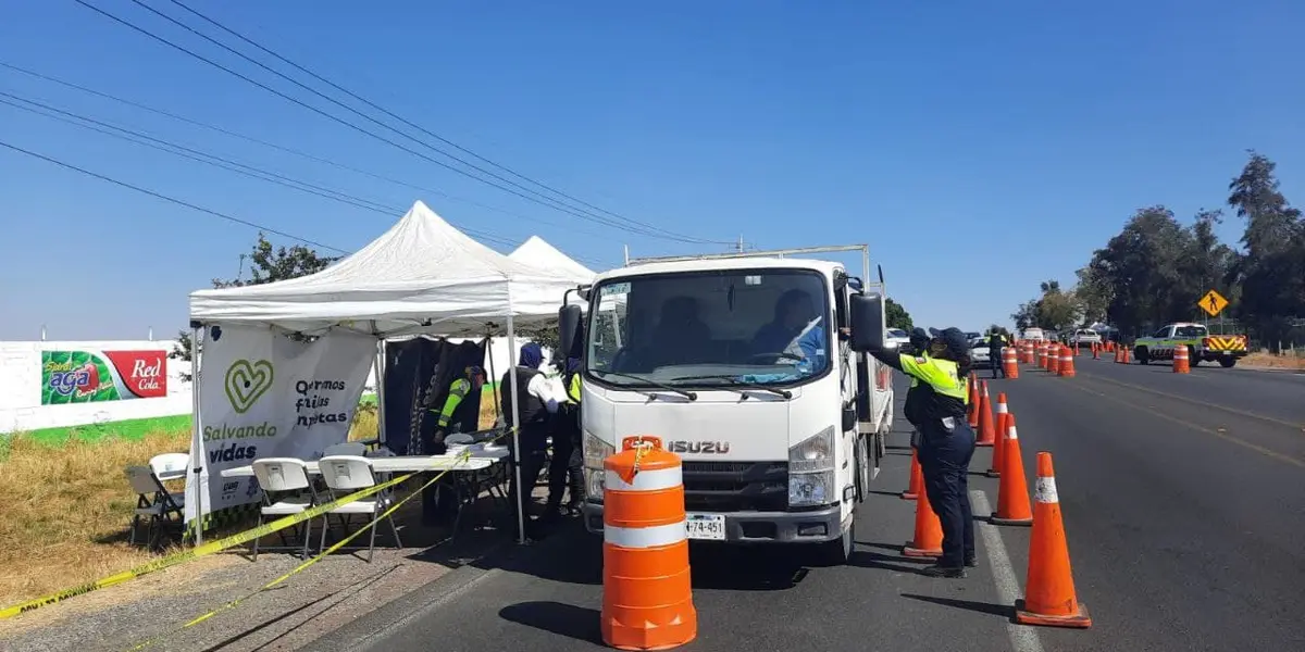 La Comisaría de la Policía Vial, mantiene el doble turno del programa Salvando Vidas y como resultado, se logró la detención de catorce personas que conducían luego de haber ingerido bebidas alcohólicas en el transcurso del 31 de diciembre y la madrugada del 1 de enero.