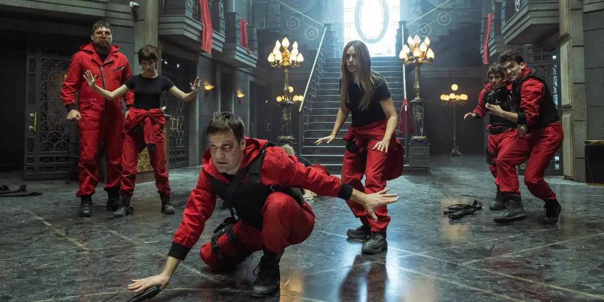 La exitosa producción española se inspiró en varias películas sobre atracos y rehenes.