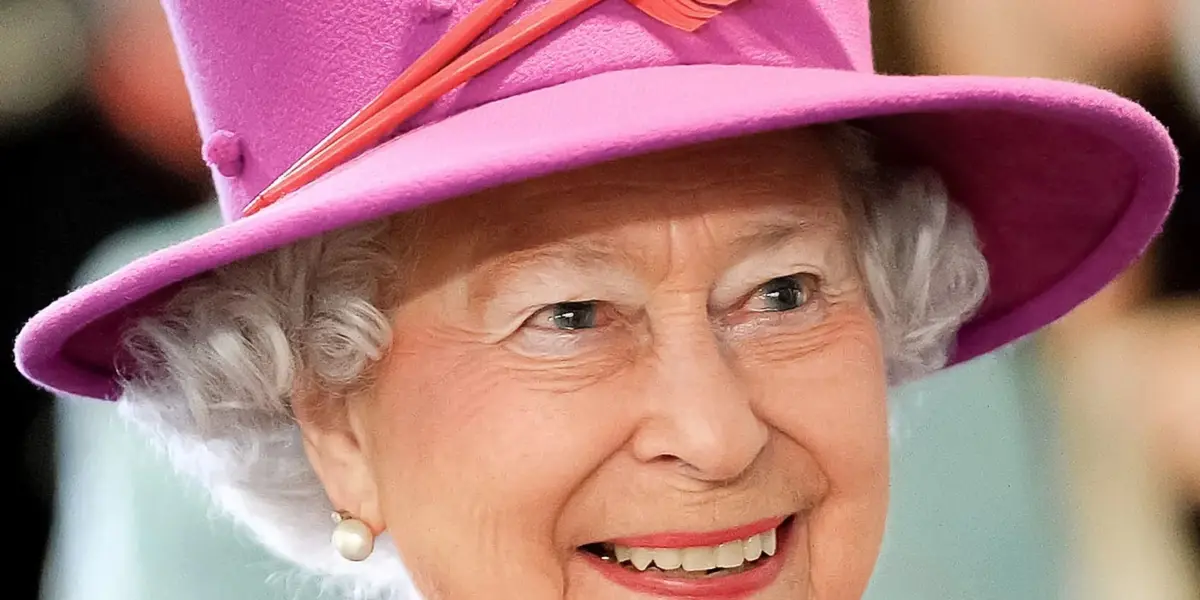 La historia del porque la Reina Isabel II nunca otorgaba entrevistas a medios de comunicación
