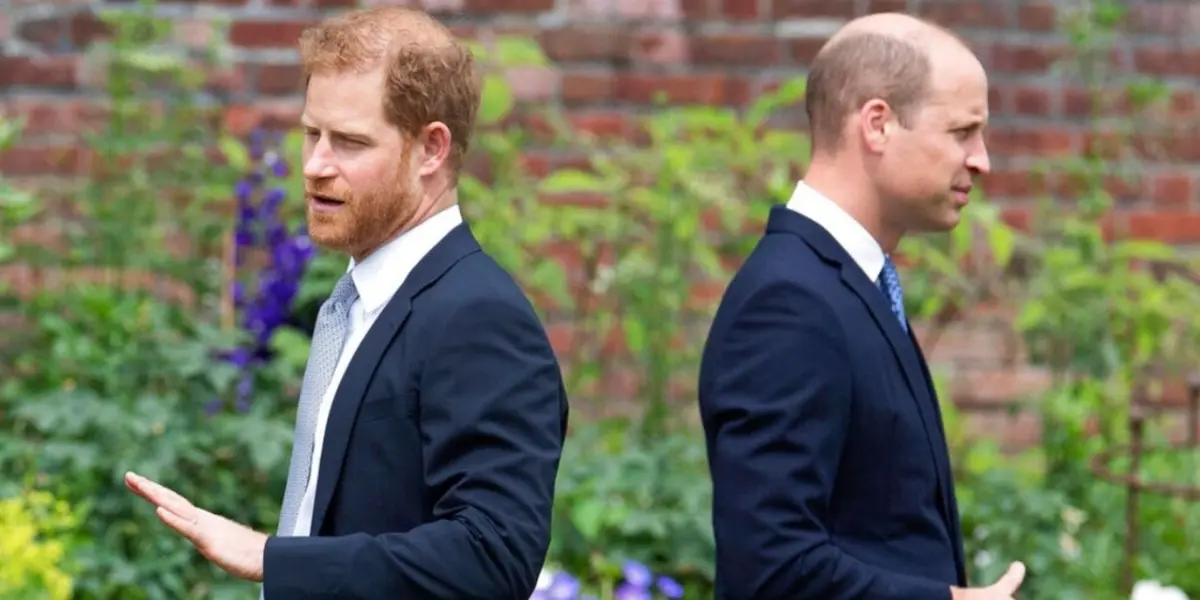 La imagen muestra el distanciamiento entre los hermanos, aún cuando se habían caracterizado por ser muy unidos desde pequeños.