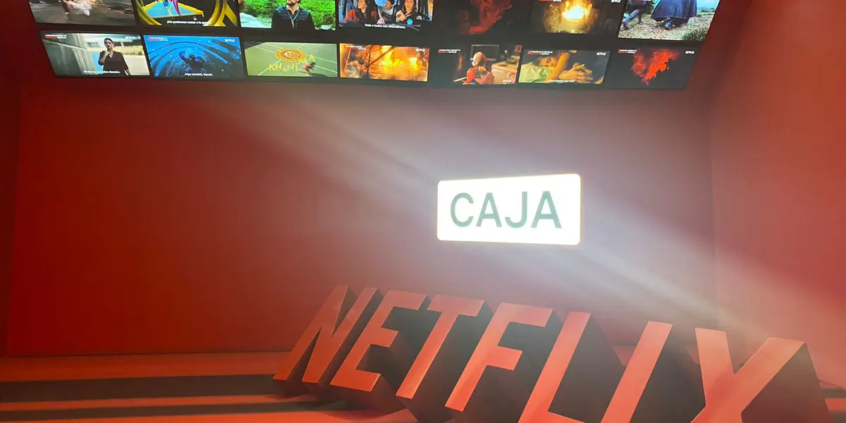 La instalación es un laberinto con diferentes zonas para vivir la experiencia, con visita guiada.