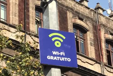 La Jefa de Gobierno, Claudia Sheinbaum, se comprometió a llevar internet gratuito, por medio de puntos WiFi a todas las escuelas públicas y unidades habitacionales de las Ciudad de México