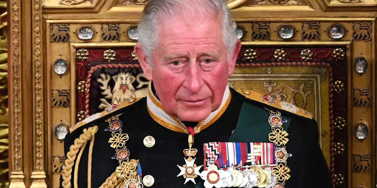La llegada del Rey Carlos III al trono británico, pone en riesgo el futuro de su gobierno