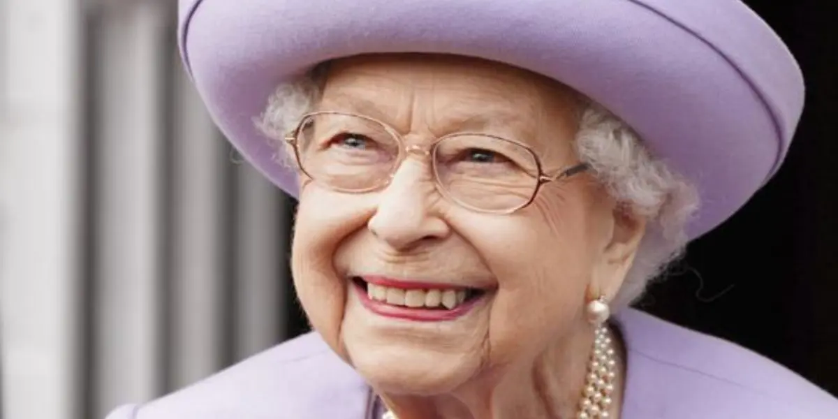 La Reina Isabel II fue señalada de no ser humana y pertenecer a esta extraña especie 
