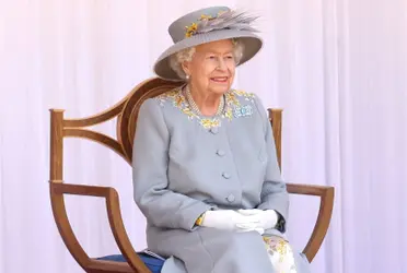 La Reina Isabel II fue una mujer supersticiosa que no podía salir sin su fiel amuleto de la suerte