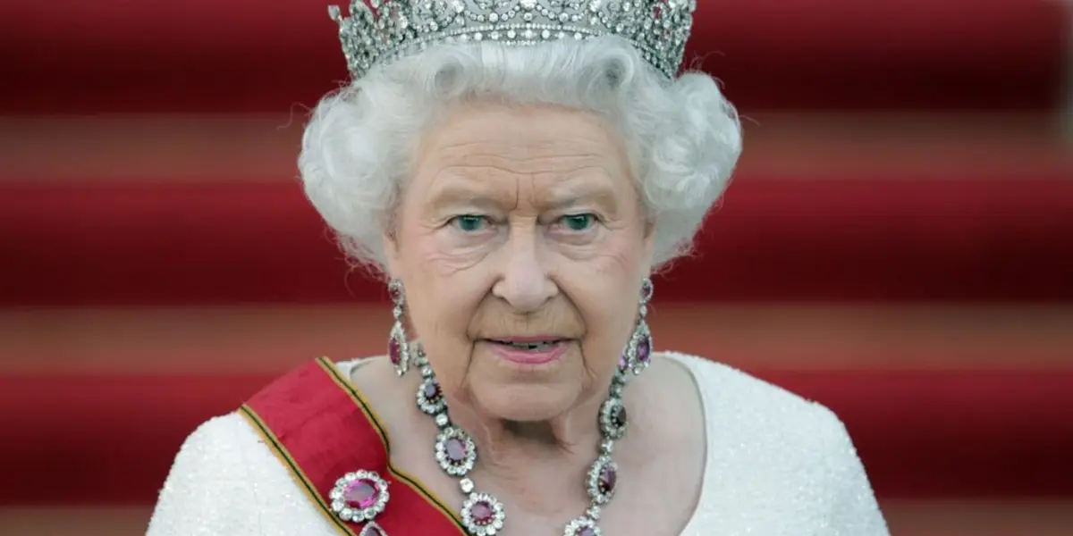 La Reina Isabel II obtuvo muchos privilegios pero este sólo lo pudo tener ella y ningún otro rey