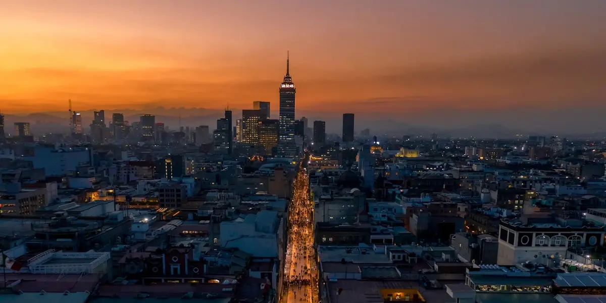 La SGIRPC, dependencia del gobierno capitalino detalló que por la tarde se pronostican lluvias ligeras aisladas en diversos puntos de la Zona Metropolitana del Valle de México.
