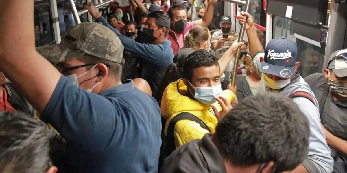 Las aglomeraciones se han presentado entre las 6:00 y 9:00 horas, no sólo con la ruta troncal, sino también con las complementarias y las alimentadoras.