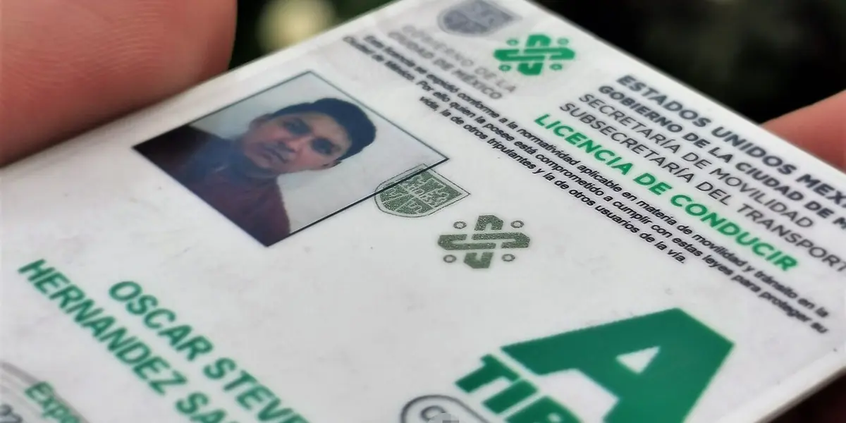 Las personas que cuenten con tarjeta de circulación vigente para vehículos particulares", explicó podrán obtener la tarjeta de circulación digital.