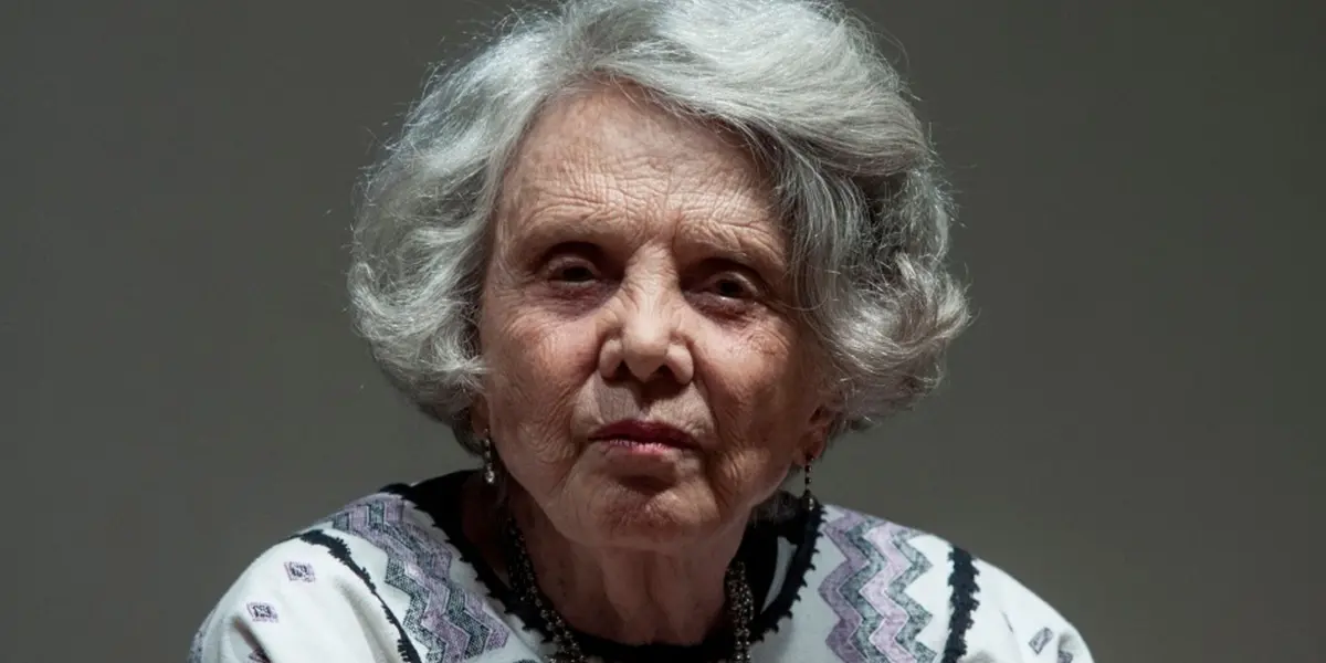 Las voces que componen sus libros también estuvieron presentes en diversas voces; por ejemplo el biólogo Antonio Lazcano recitó los testimonios de las costureras que protagonizan Nada, nadie.