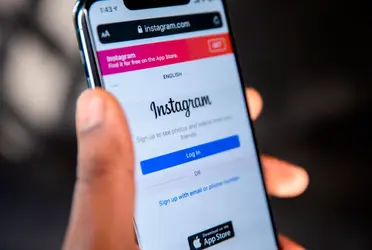 Lo primero que necesitas para lograr ver una foto de perfil de Instagram en grande es tener en tu smartphone la versión más reciente de la app.