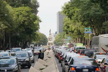 Los vehículos que cuenten con los hologramas 0 (Crero) y 00 (Doble cero), así como los electrónicos e híbridos, quedan exentos de estas medidas de acuerdo con la Secretaría del Medio Ambiente (Sedema).