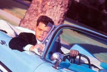 Luis Miguel inicio su carrera desde muy pequeño, se ha desenvuelto en la industrial musical, llegando a tener gustos muy pudientes.