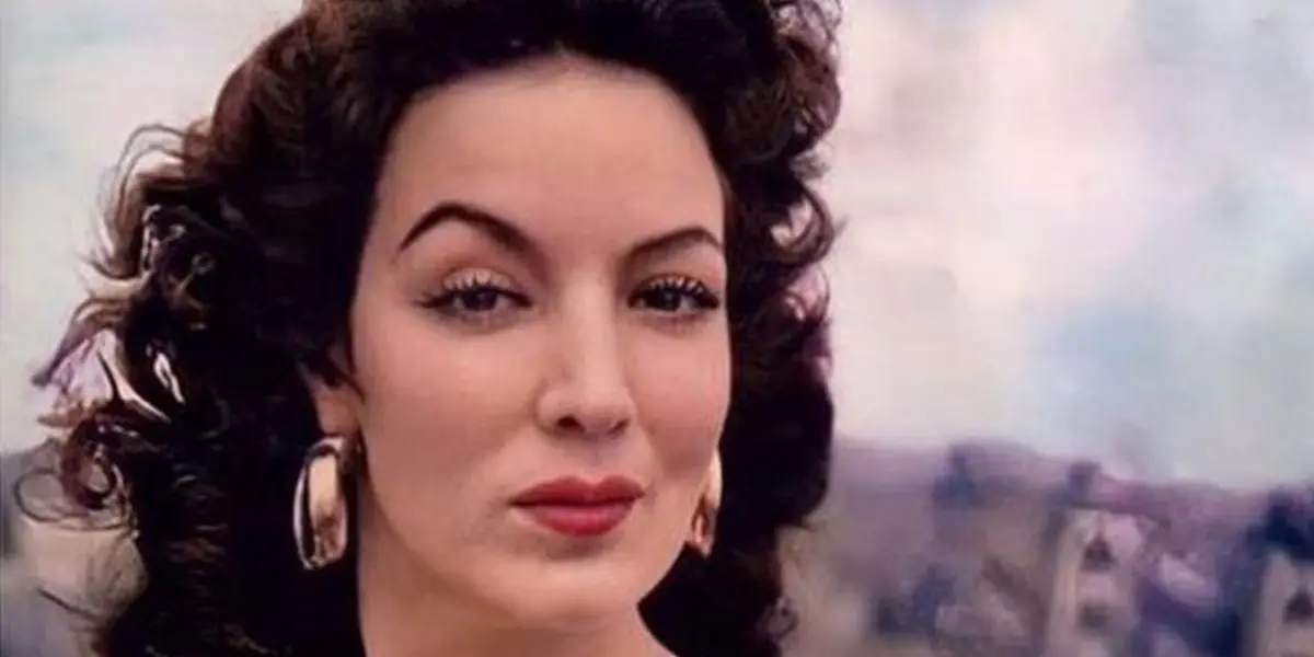 María Félix no sólo fue belleza y elegancia pues por esta razón ocultaba sus manos